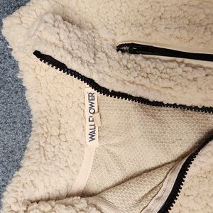 Wallflower XL fleece quarter zip